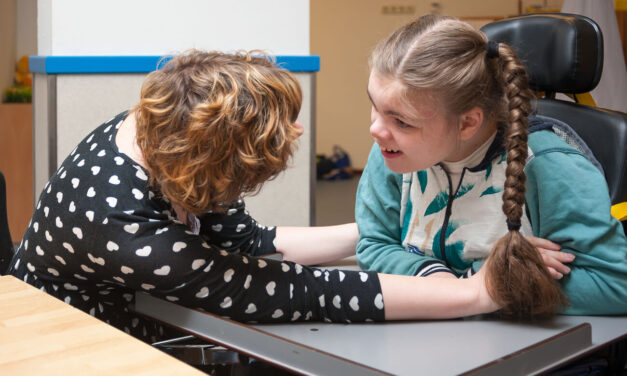 Autism Și Întârziere În Dezvoltare